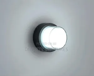 Luxuriant Wall Lamp