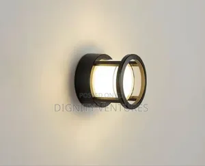 Luxuriant Wall Lamp