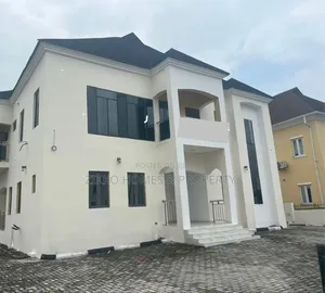 6bdrm Duplex in Northern Forshore, Lekki for sale