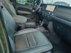 Jeep Wrangler 4xe Jeep Beach 4WD 2024 Green