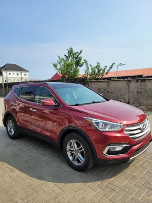 Hyundai Santa Fe 2018 Red