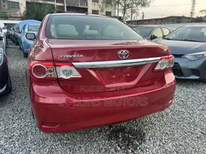 Toyota Corolla 2013 Red