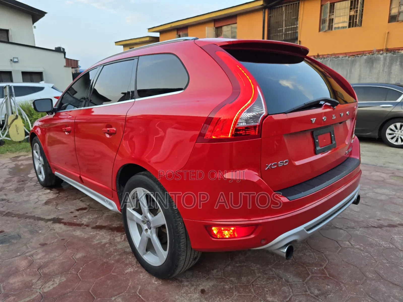 Volvo XC60 T6 R-Design Platinum AWD 2012 Red