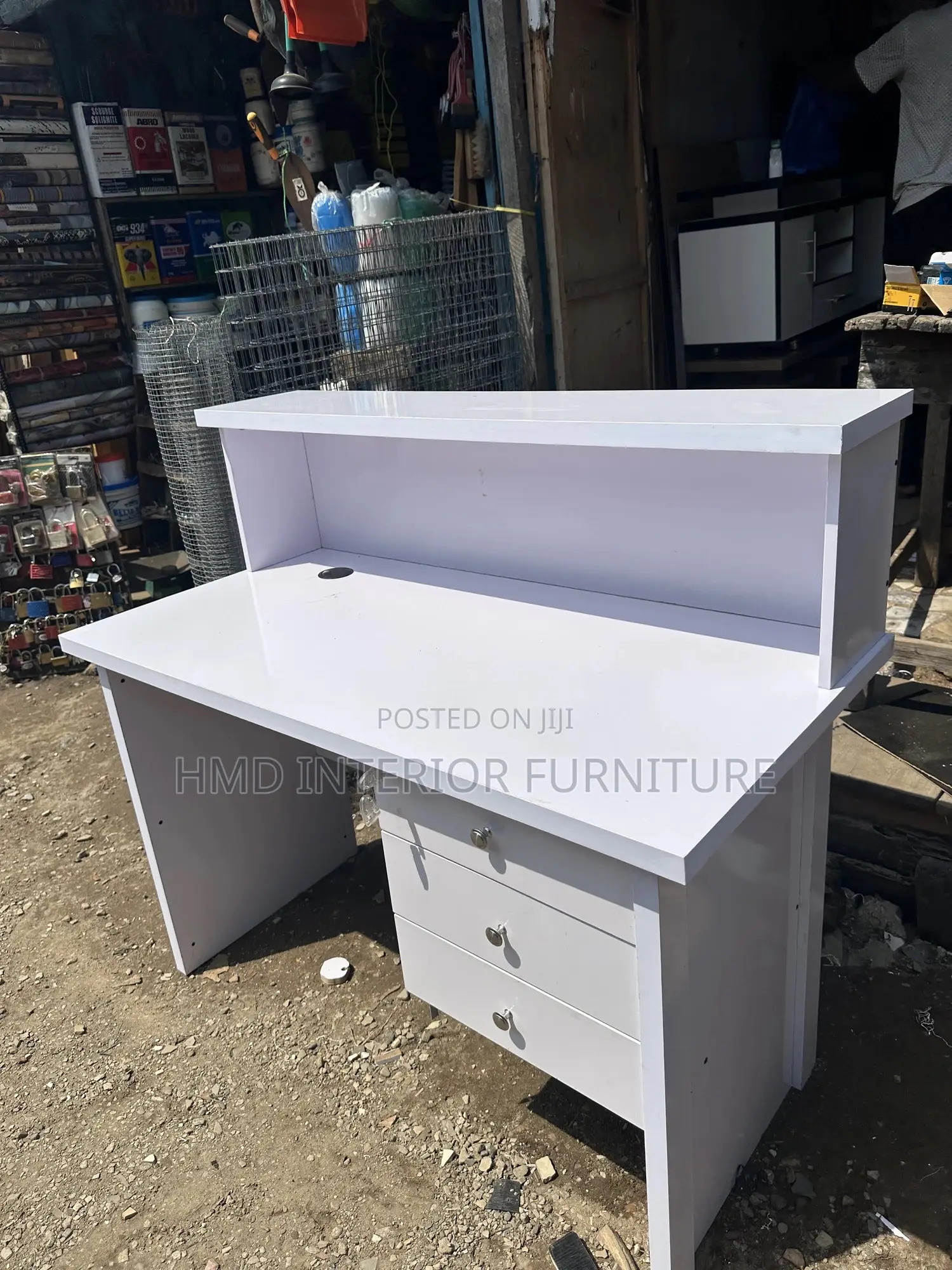 Receptionist Table