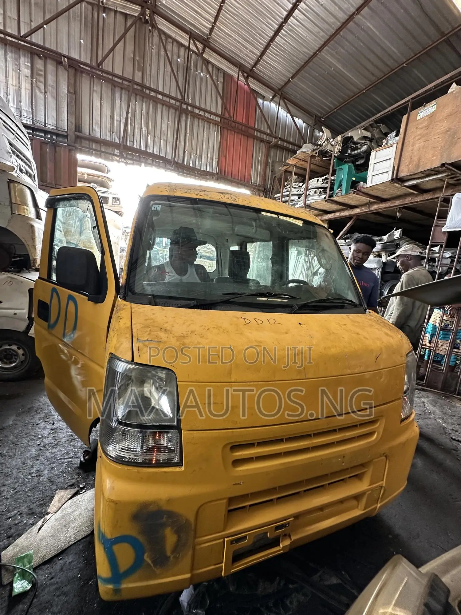 Suzuki Every 2010 Yellow