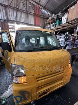 Suzuki Every 2010 Yellow