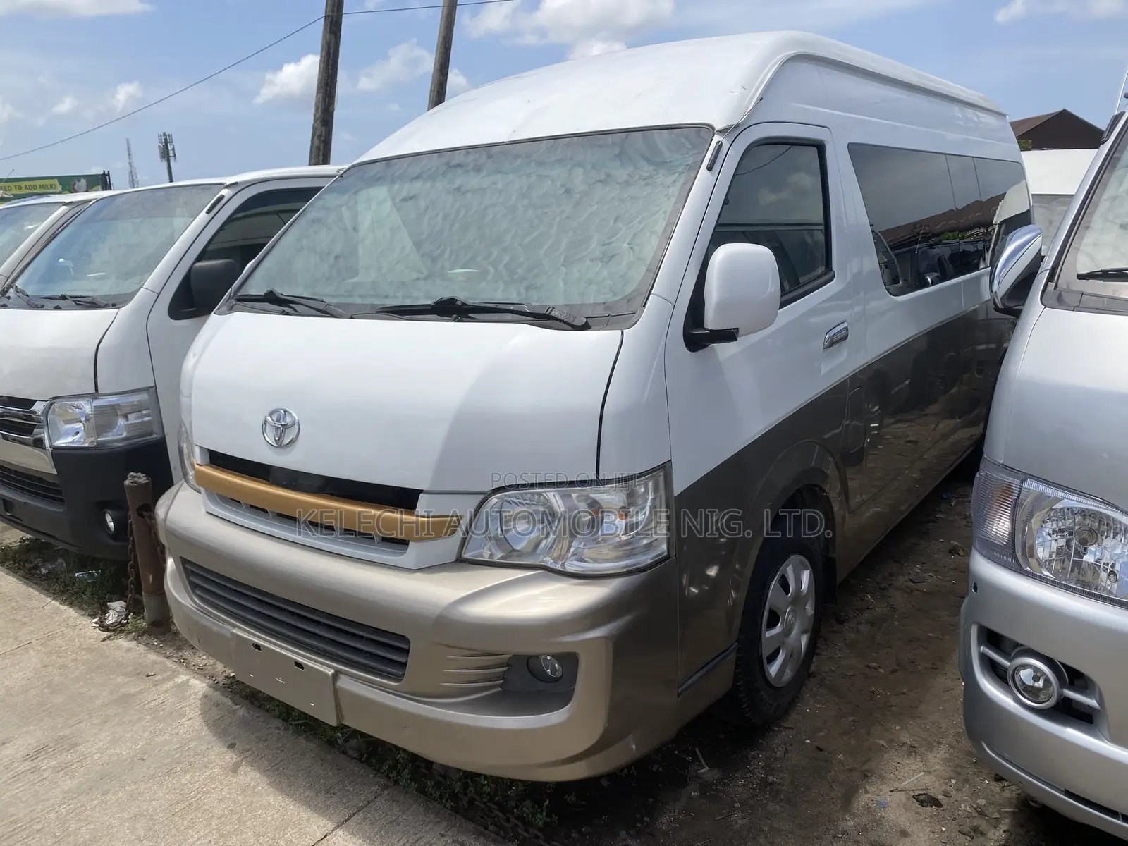 Toyota HiAce 2018 White
