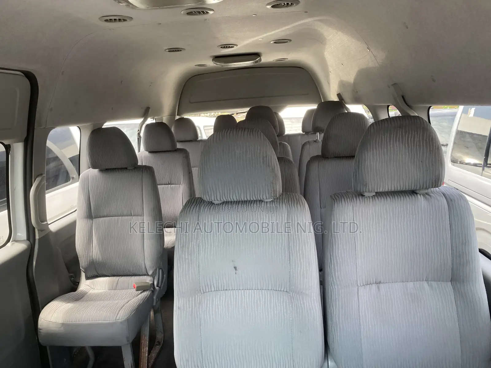 Toyota HiAce 2018 White