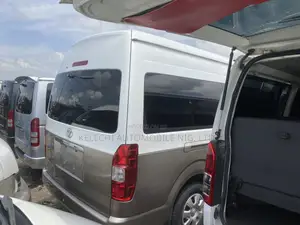 Toyota HiAce 2018 White