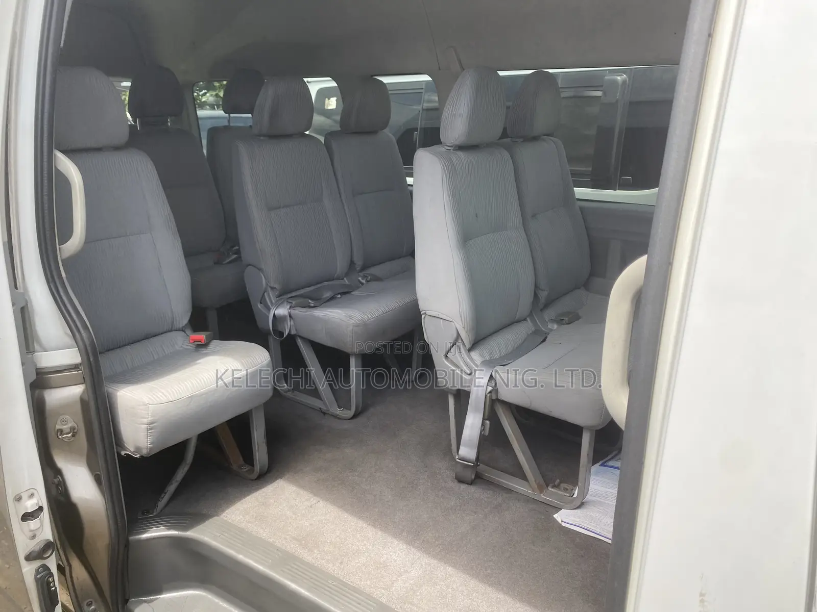 Toyota HiAce 2018 White