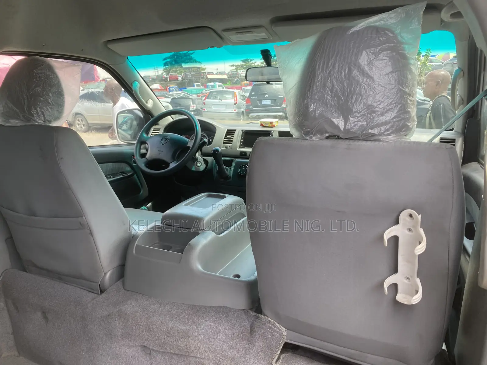 Toyota HiAce 2018 White