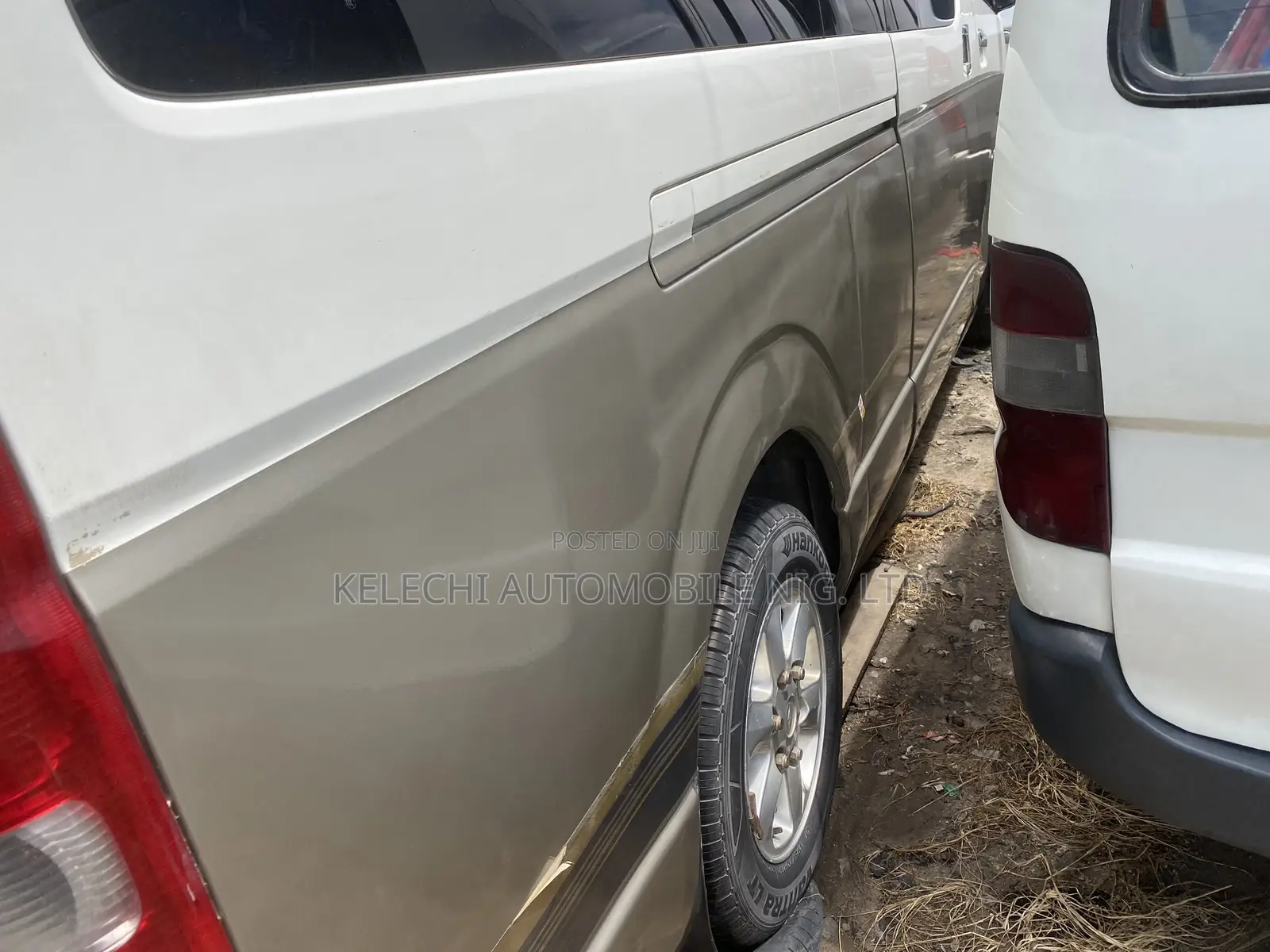 Toyota HiAce 2017 White