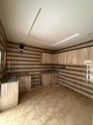 4bdrm Townhouse / Terrace in Guzape District for rent