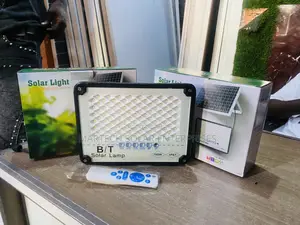 Bt 100w Solar Flood Light With Seperate Panels