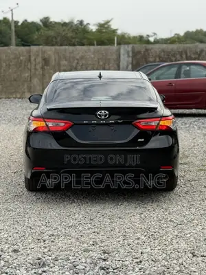 Toyota Camry SE (2.5L 4cyl 8A) 2019 Black