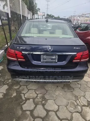 Mercedes-Benz E350 Base 4Matic Coupe AWD (3.5L 6cyl 7A) 2014 Blue