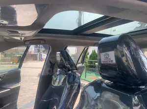 Toyota RAV4 XLE AWD 2020 Black