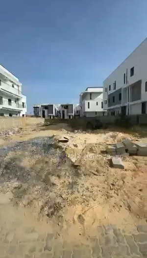 Jv Opportunity at Hampton Bay Estate