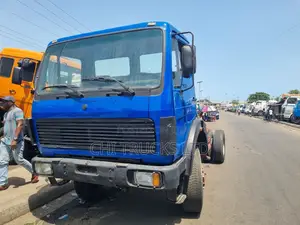 Mercedes Benz 4×4 Chassis Truck V8 Engine