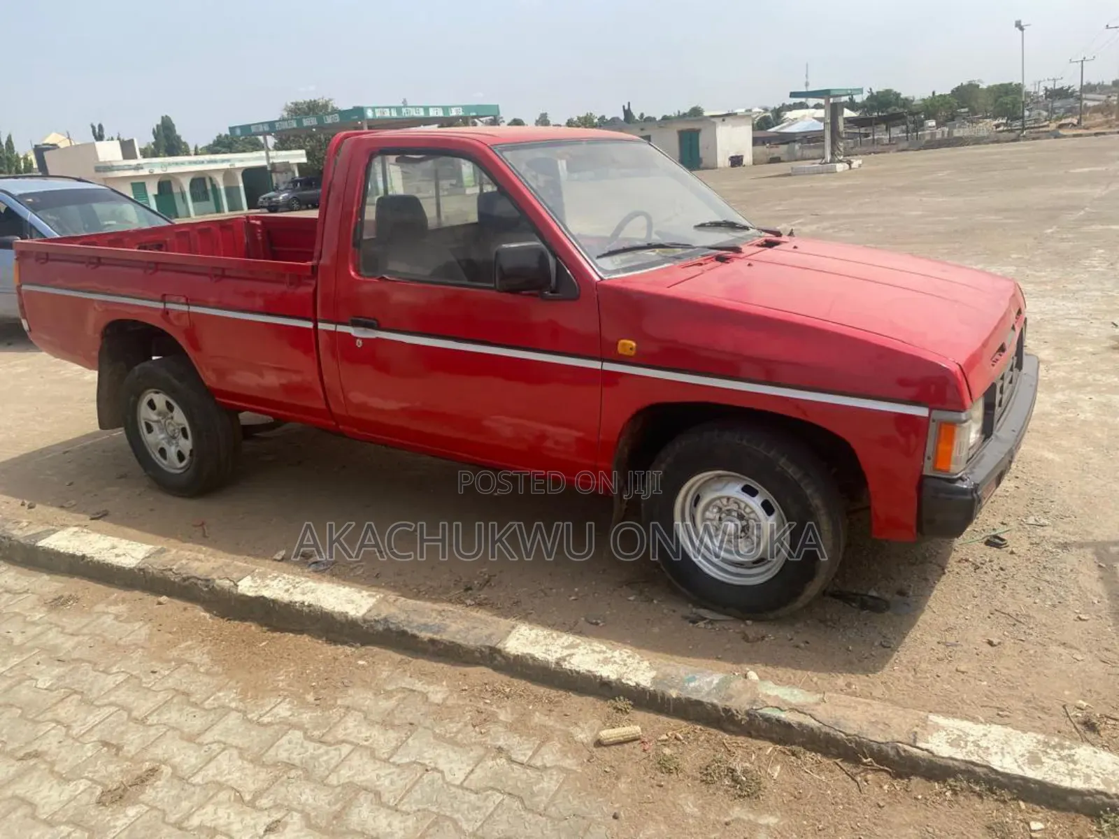 Nissan Pick-Up 2007 Red
