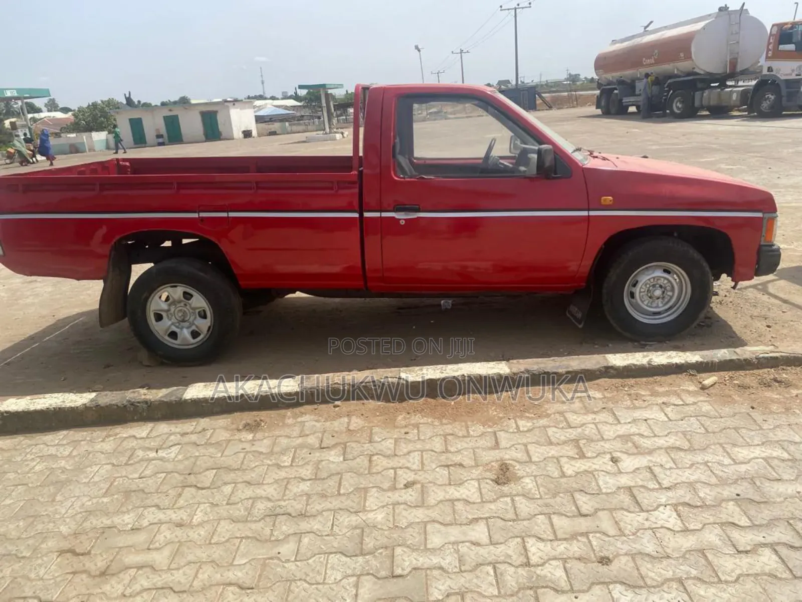 Nissan Pick-Up 2007 Red