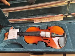 Phoenix Voilin Guitar 4/4