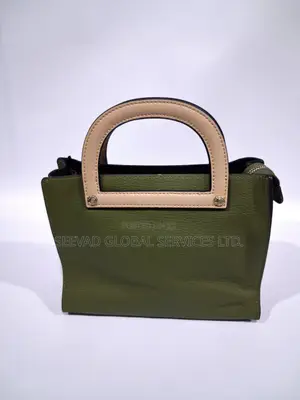 Elegant Ladies Hands and Shoulder Bag