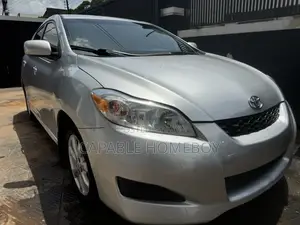 Toyota Matrix 2009 Silver
