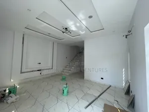 4bdrm Duplex in Agungi for sale
