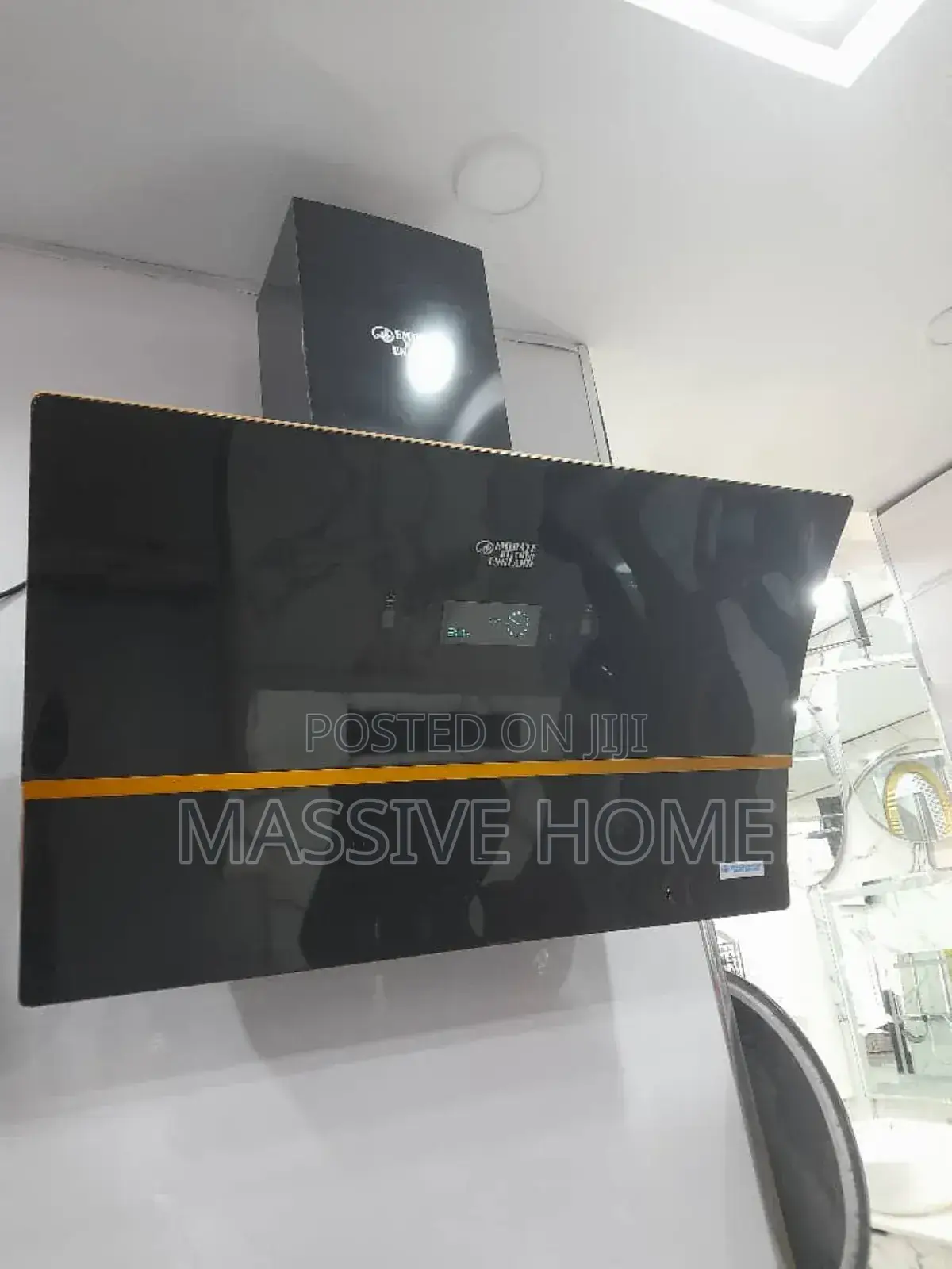Kitchen Extractor (Range Hood)