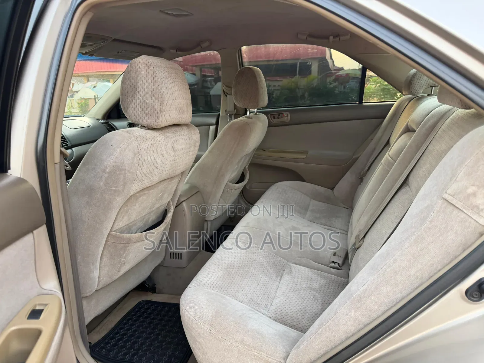 Toyota Camry LE 4dr Sedan (2.4L 4cyl 4A) 2004 Gold