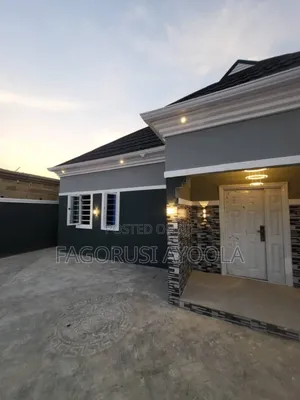 3bdrm Bungalow in Success Estate,Akuru for sale