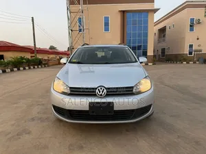 Volkswagen Jetta SportWagen 2.5L SE with Sunroof 2013 Silver