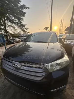 Toyota Highlander 2012 Black