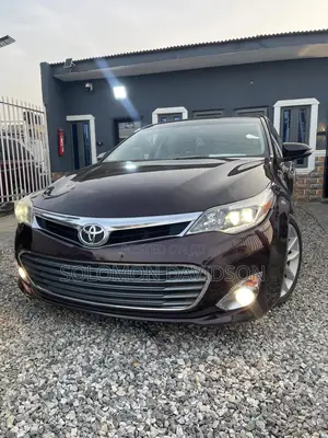 Toyota Avalon Limited 4dr Sedan (3.5L 6cyl 6A) 2015 Maroon