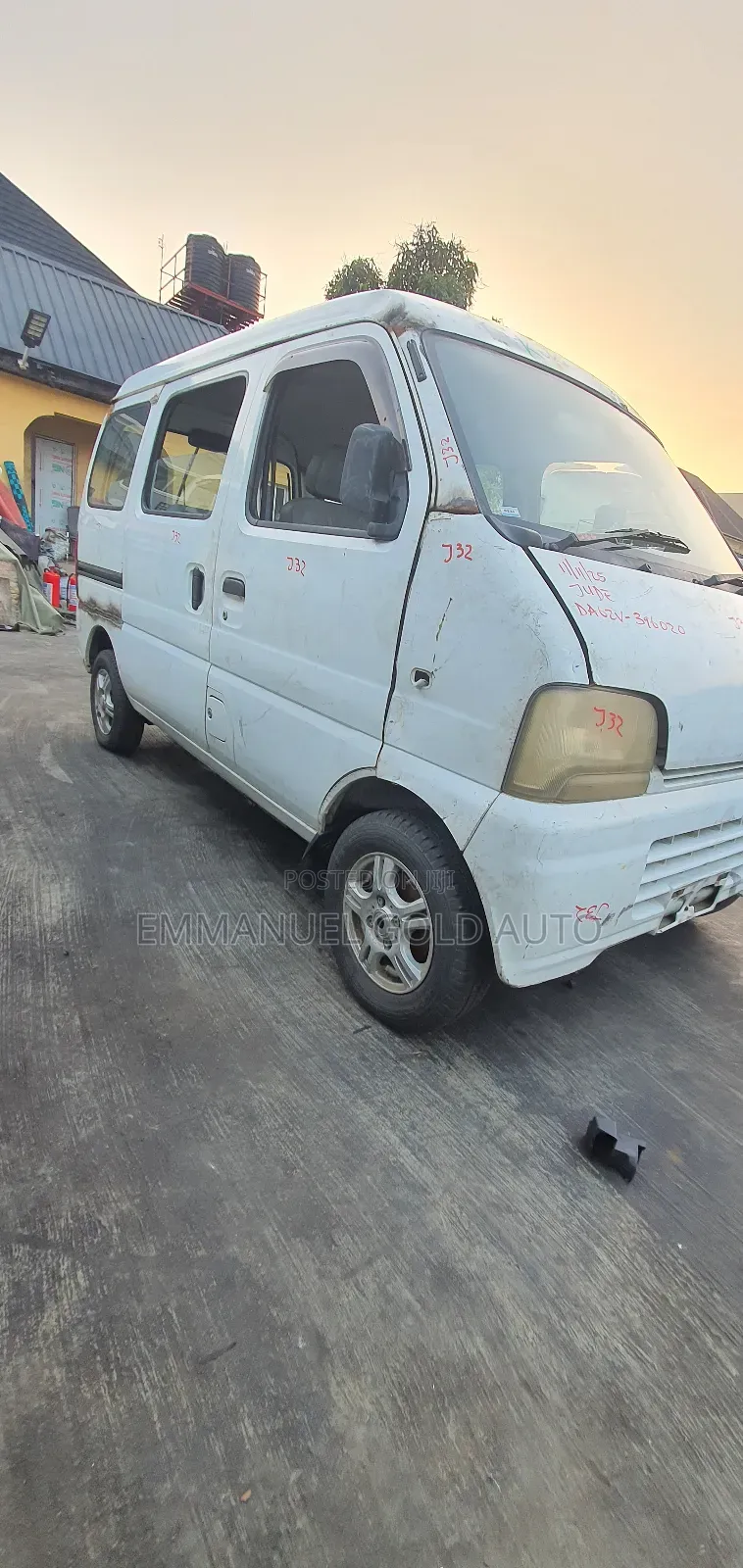 Suzuki APV Minibus 2010 White