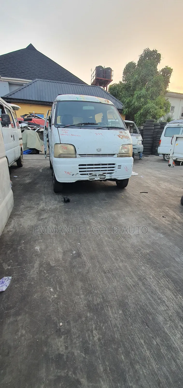 Suzuki APV Minibus 2010 White