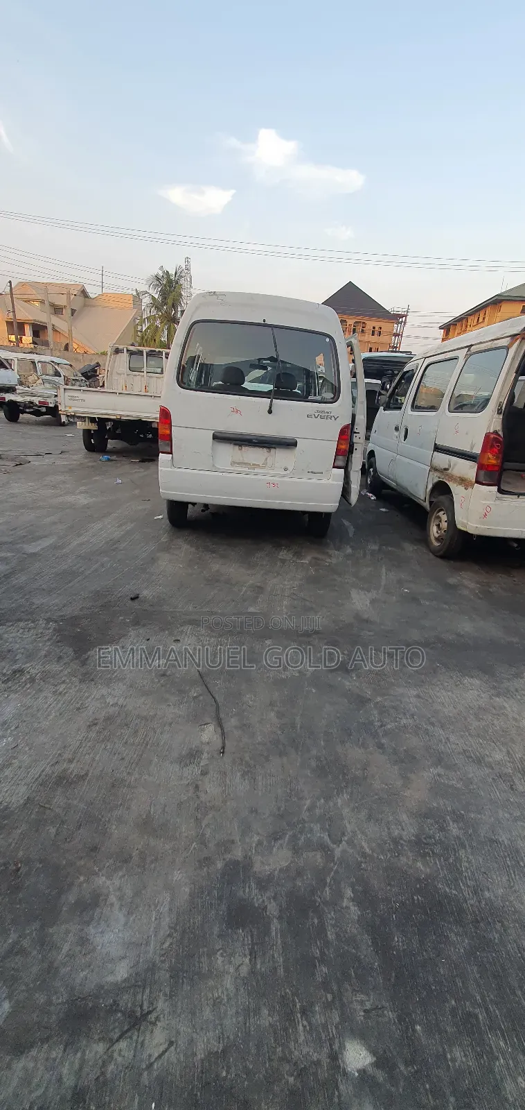 Suzuki APV Minibus 2010 White