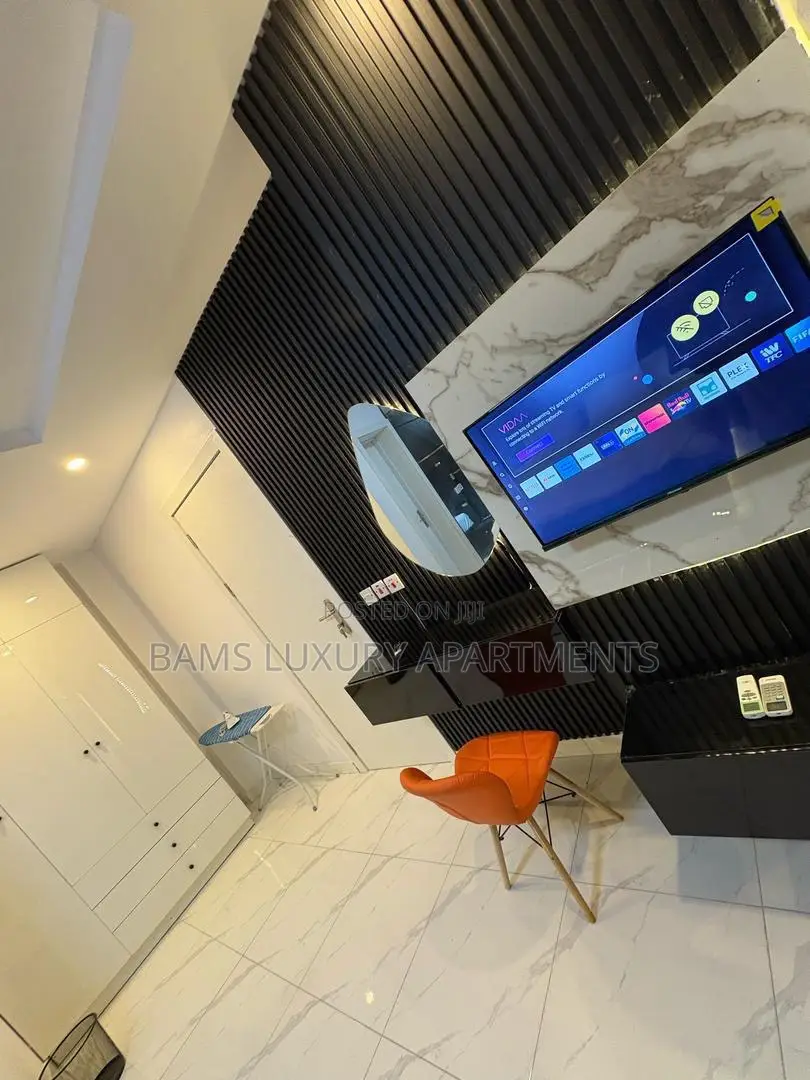 Comfortable One Bed Short Services