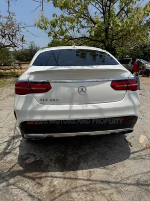 Mercedes-Benz GLE-Class 2016 White