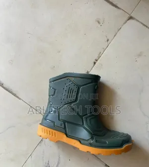 Short Green Rain Boot