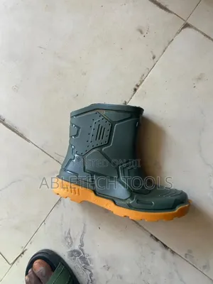 Short Green Rain Boot