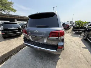 Lexus LX 570 AWD 2015 Gray