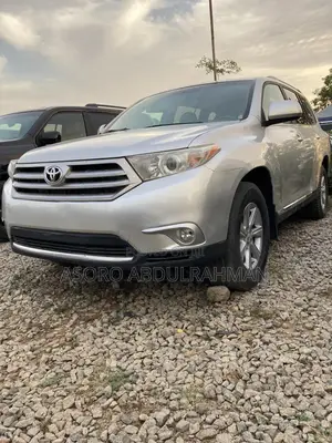 Toyota Highlander 2012 Silver