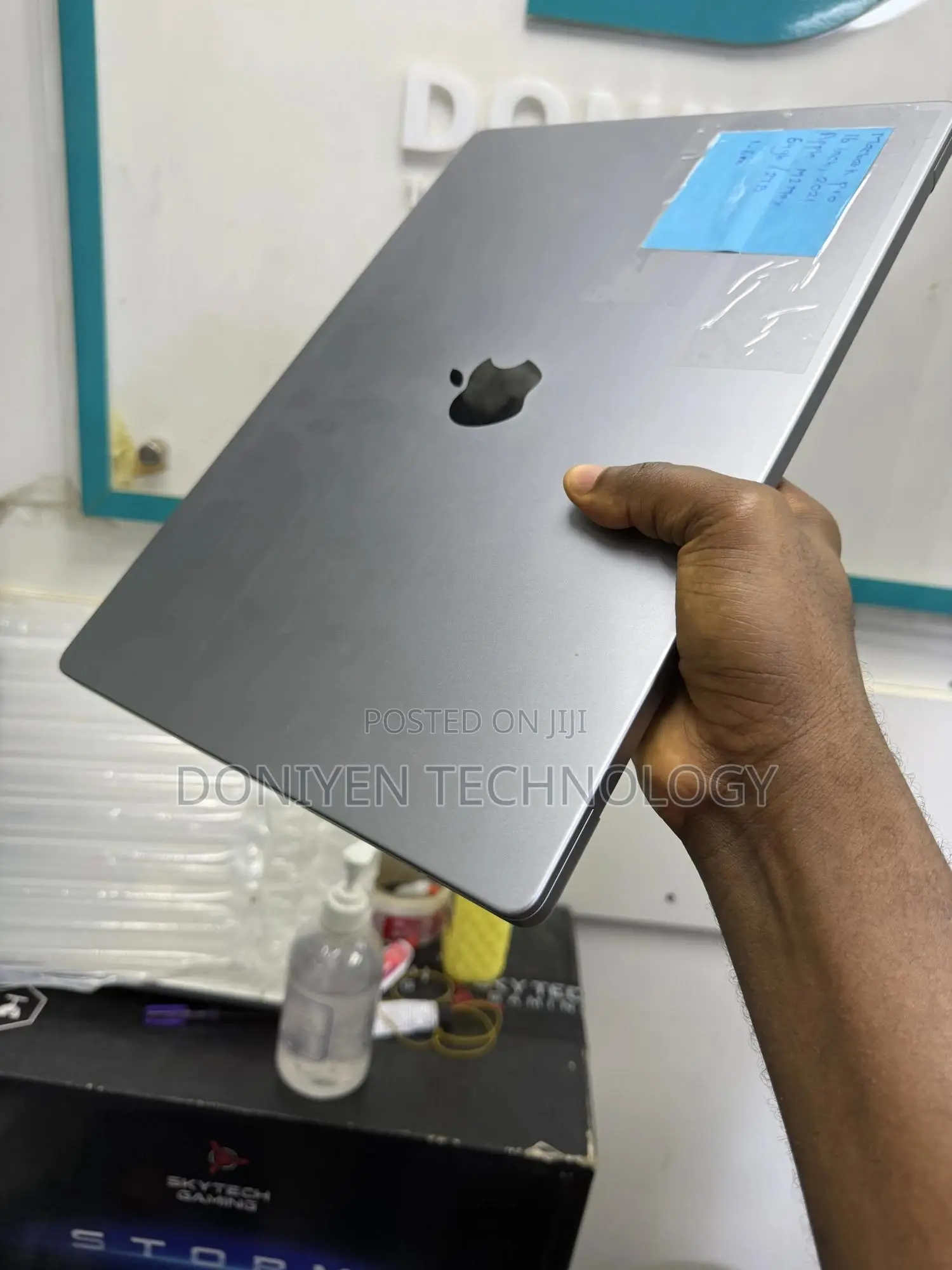 Laptop Apple MacBook Pro 2021 M1 64GB Apple M1 Pro SSD 2T
