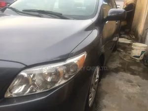 Toyota Corolla LE 4dr Sedan (1.8L 4 cyl 4A) 2009 Gray