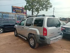 Nissan Xterra 2014 Silver