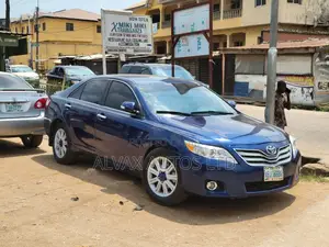 Toyota Camry 2010 Blue