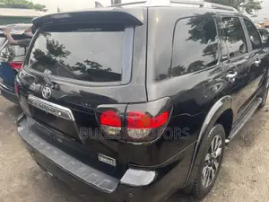 Toyota Sequoia Limited FFV 4dr SUV 4WD (5.7L 8cyl 6A) 2017 Black