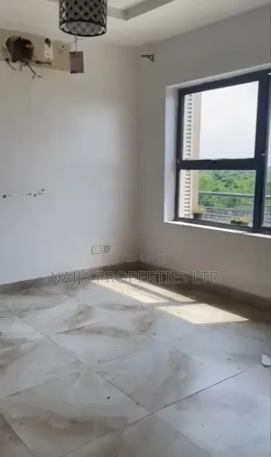 2bdrm Apartment in Fara Park Estate, Sangotedo for rent